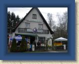 023 * 1600 x 1200 * (340KB)