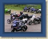 077 * 1600 x 1200 * (712KB)