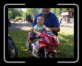 PICT4756 * 1600 x 1200 * (718KB)