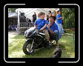 PICT4812 * 1600 x 1200 * (728KB)