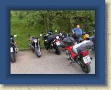 121 * 1600 x 1200 * (713KB)